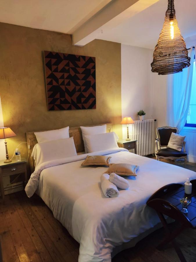 Chambre D'Hotes "Le Village" Villenouvelle Bagian luar foto