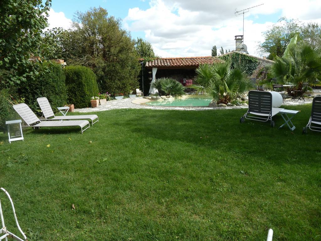 Chambre D'Hotes "Le Village" Villenouvelle Bagian luar foto