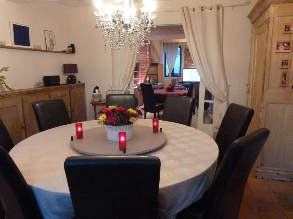 Chambre D'Hotes "Le Village" Villenouvelle Bagian luar foto