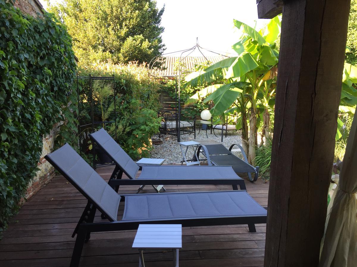 Chambre D'Hotes "Le Village" Villenouvelle Bagian luar foto